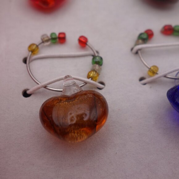 One(1) Heart Wine Stopper and Four(4) Wine Charms - Picture 9 of 15